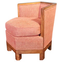 Petit fauteuil ou chaise-baignoire original Art Déco en noyer tapissé