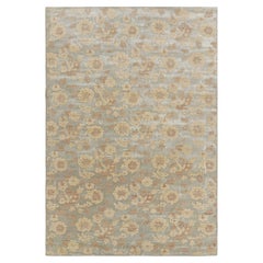 Alfombra contemporánea Rug & Kilim en plata con motivos florales beige-marrón