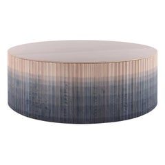 Table basse Pilar sur mesure / Ombré bleu sur érable + plateau Crema Marfil