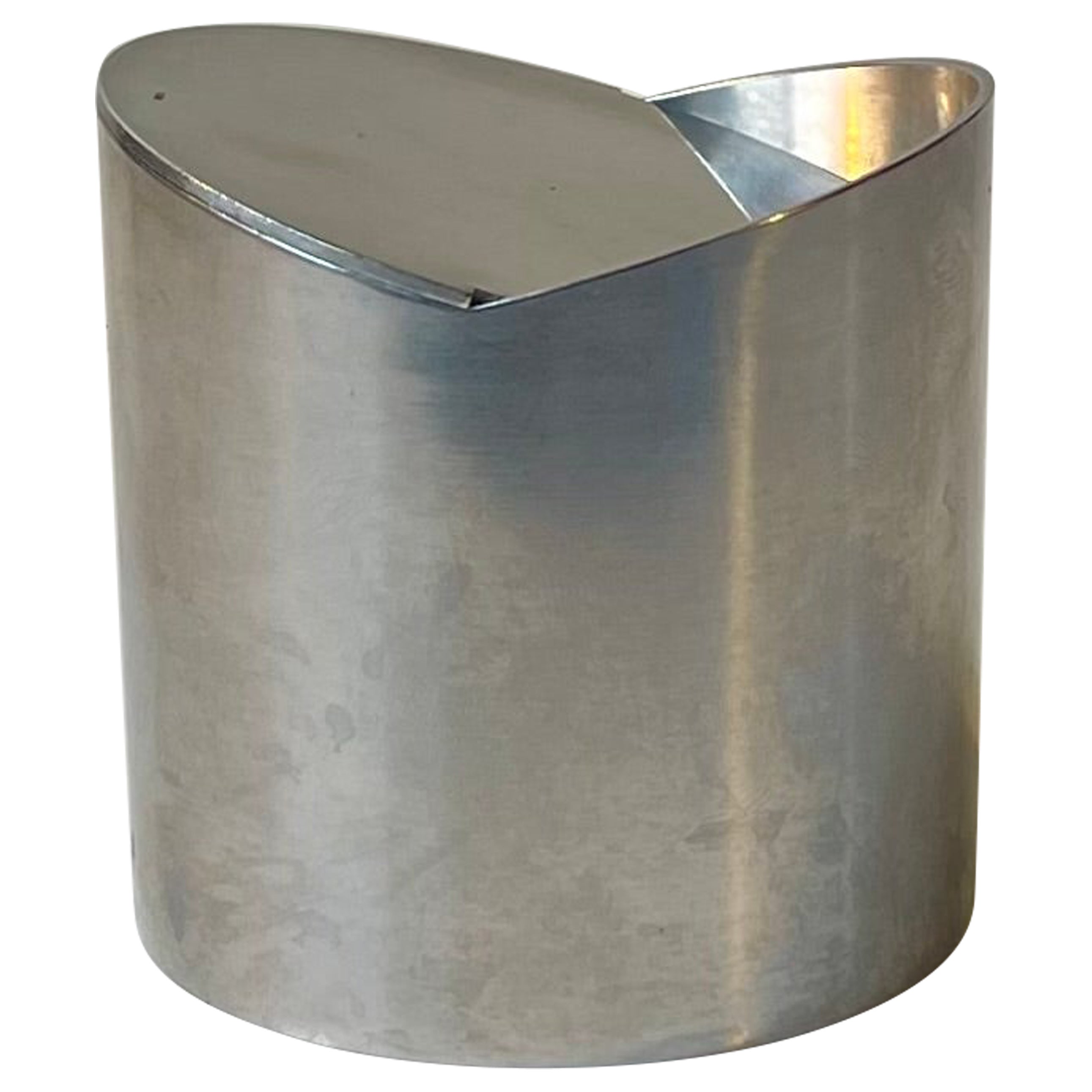 Cenicero giratorio minimalista de acero inoxidable de Roelandt para Stelton, años 80