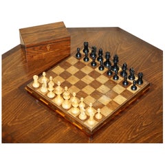 ÉQUIPE ViCtoriaN STAUNTON ANTIQUE EN BOÎTE EN HARDWOOD WALNUT HARDWOOD