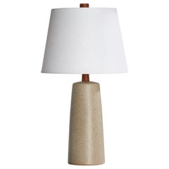 Jane & Jane Martz, Lampada da tavolo, Ceramica, Noce, USA, anni '1960