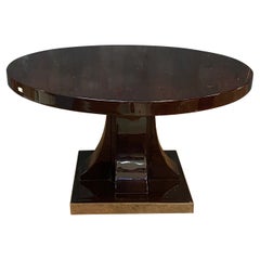 The Pedestal Art Deco en noyer verni circa 1940