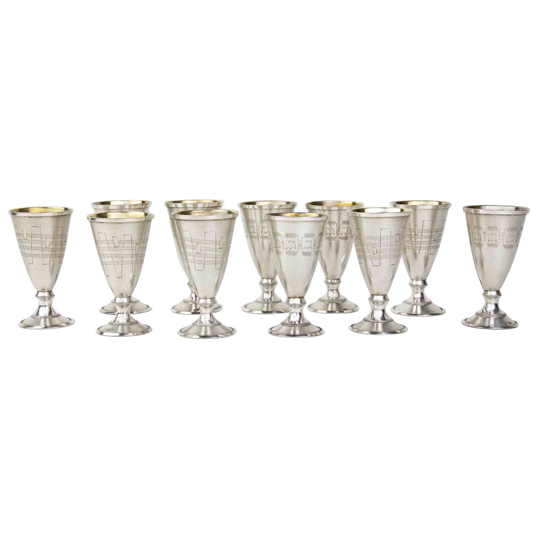 Ensemble de 11 verres en argent de fabrication russe, Italie, milieu du 20e siècle
