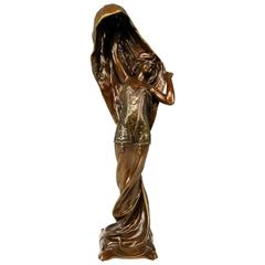 Art Nouveau Italian Bronze Nicest Female Tall Figurine G. Bessi, Signed, c.1910