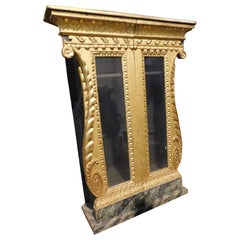 Small corner display cabinet in lacquered and gilded wood, Italy