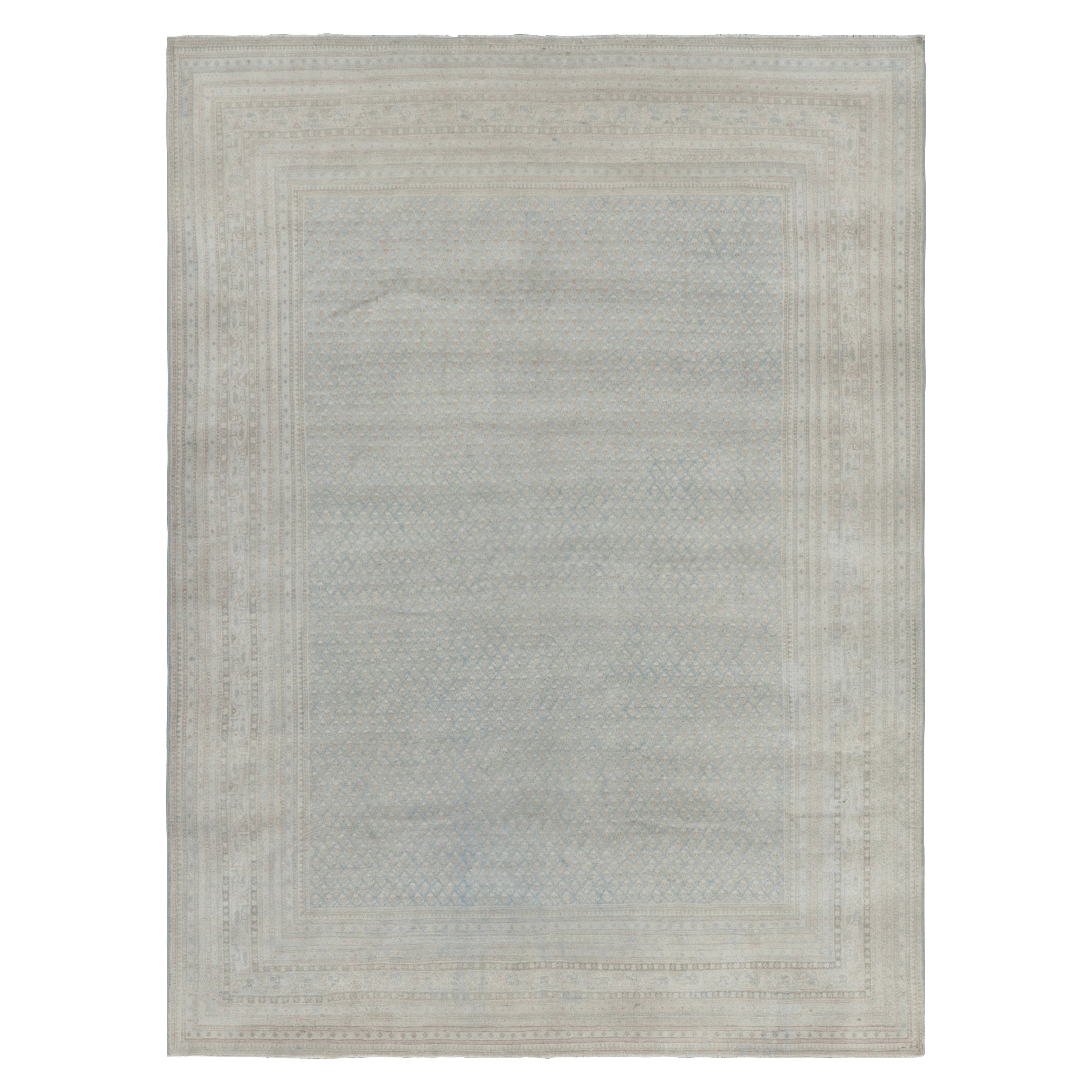 Tapis Rug & Kilim's Modern Classics avec motifs Paisley beige-brun et bleu en vente