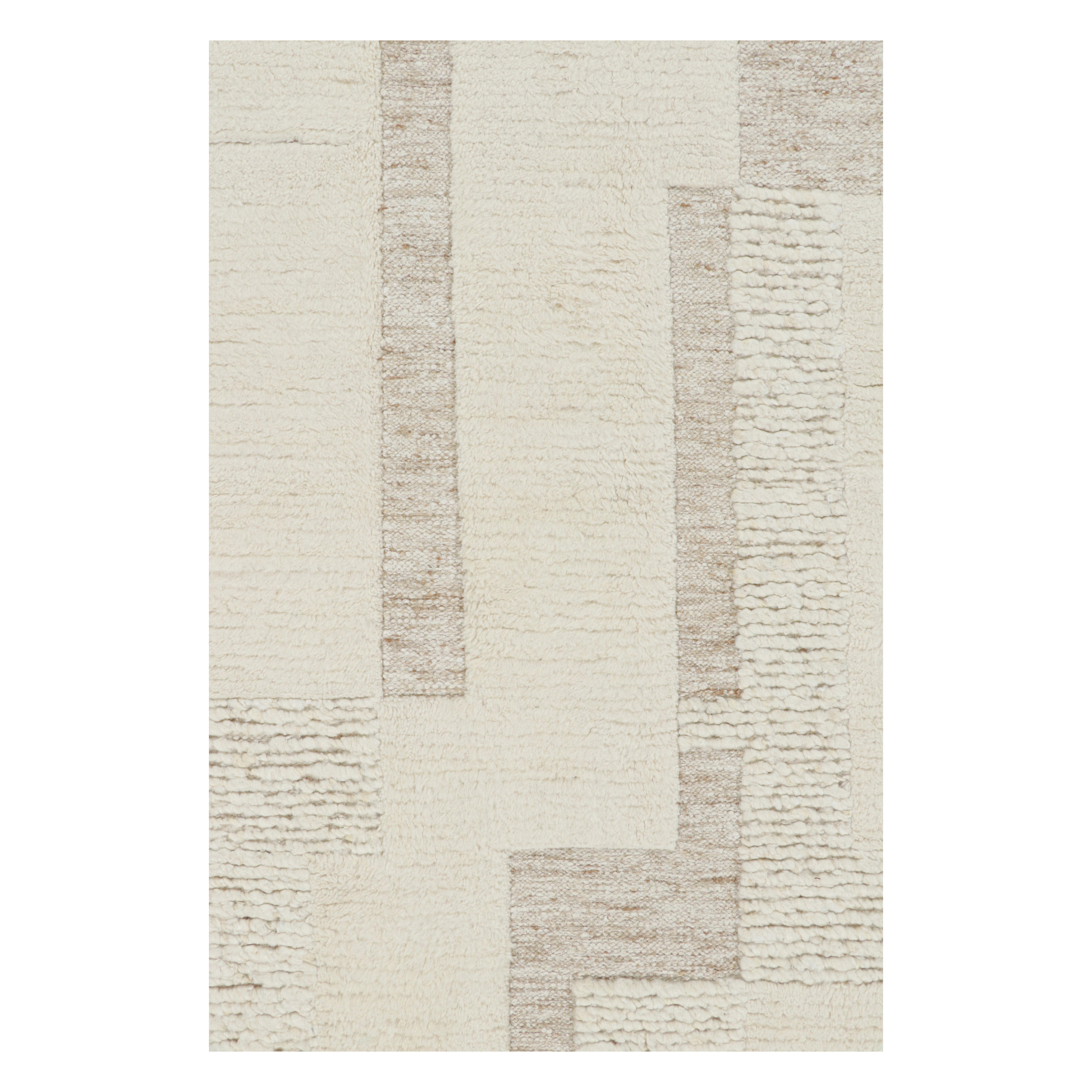 Rug & Kilim's Contemporary-Teppich in Weiß mit geometrischen Hoch-Tief-Mustern
