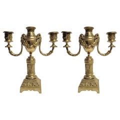 Coppia di candelabri francesi in bronzo dorato, 1865-1875 circa.