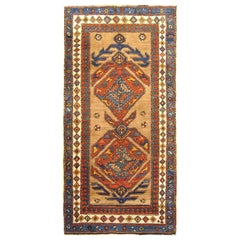Antiker antiker persischer Kamelhaar-Serab- Orientteppich, in kleinen Läufergröße, um 1900