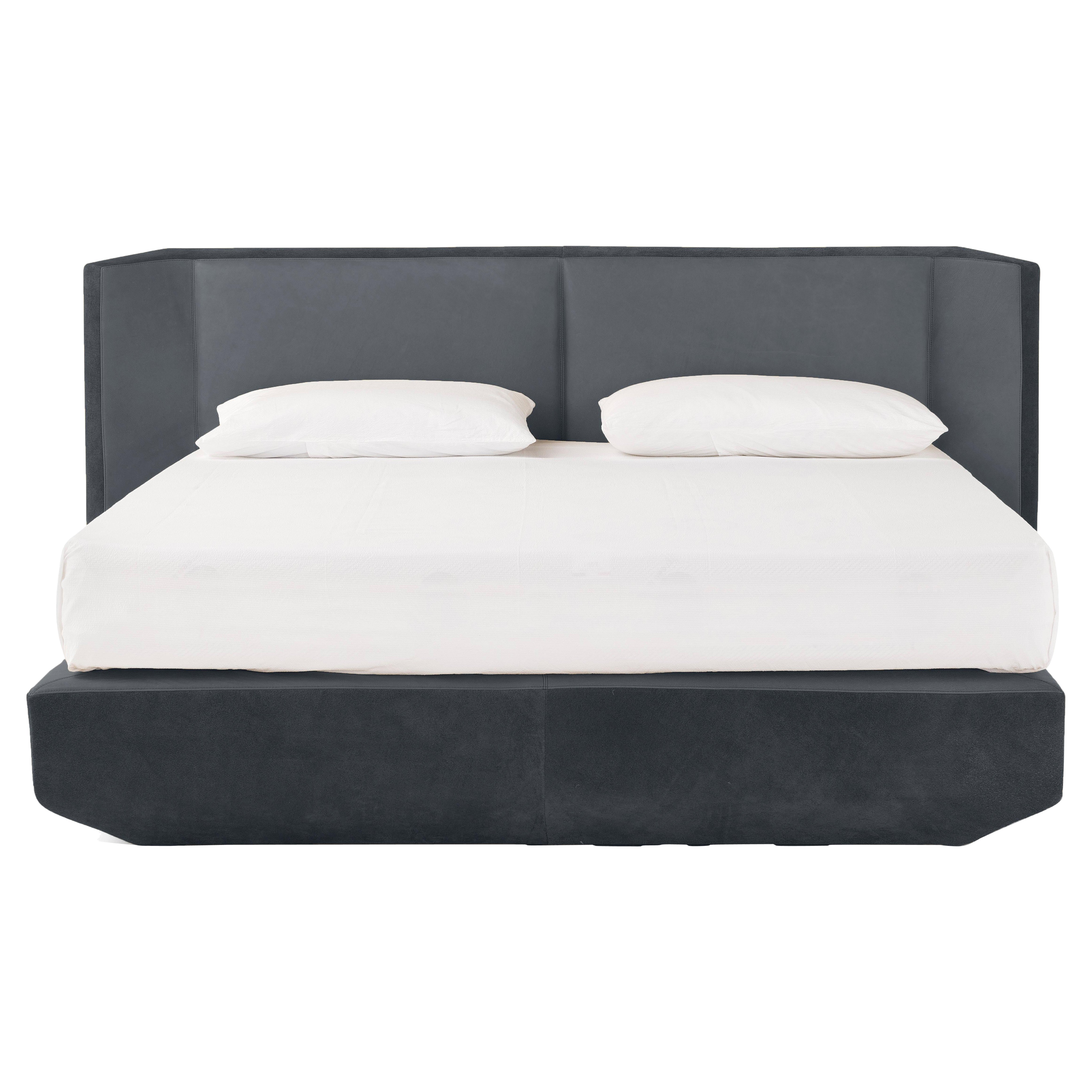 Leather Panis Bed by Amura Lab