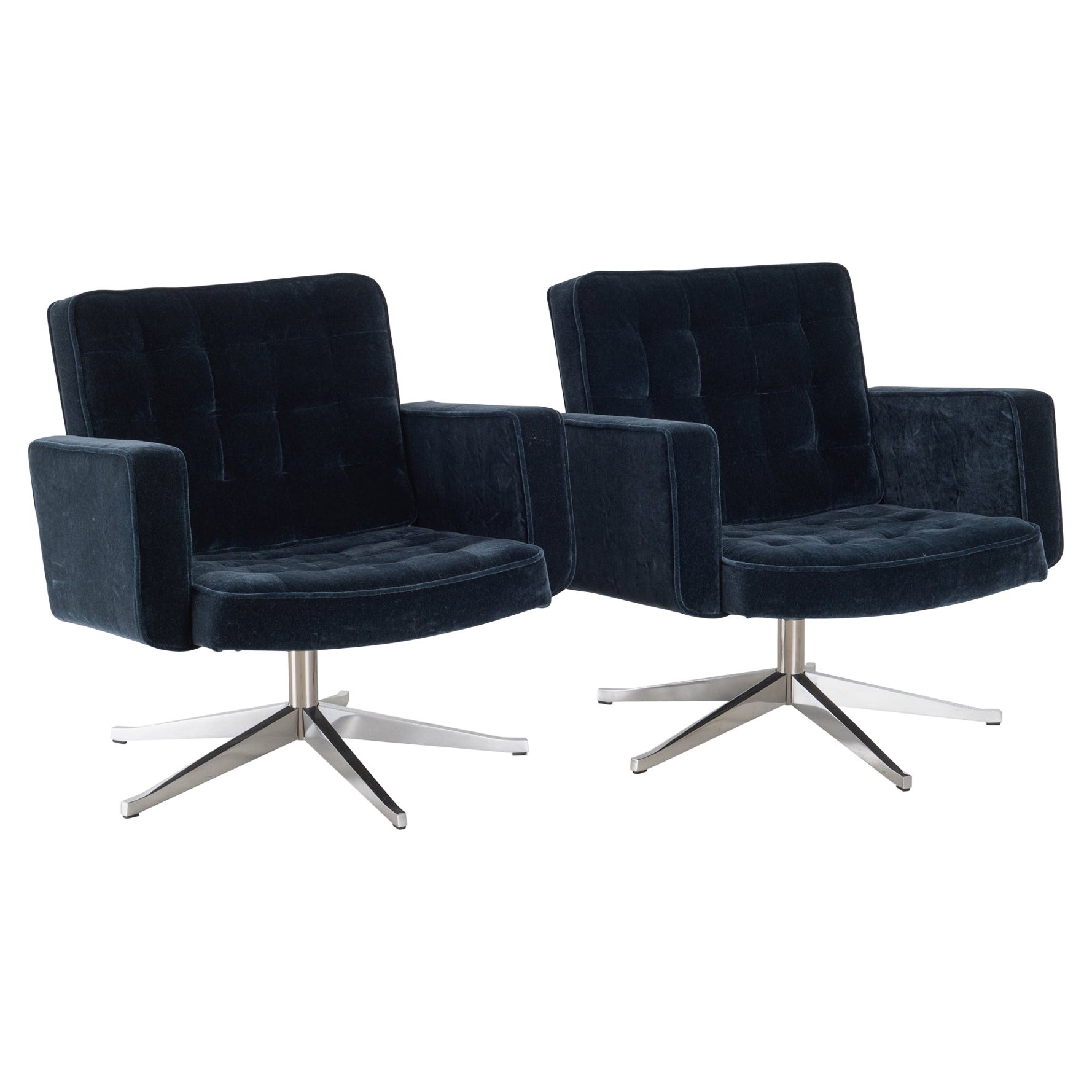Vincent Cafiero for Knoll Swivel Lounge Chairs in Midnight Blue Mohair, Pair