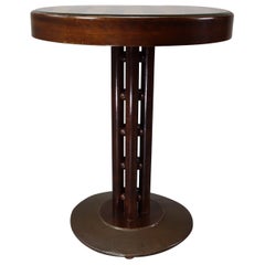 Mesa de pedestal de Josef Hoffmann y ejecutada por J.&J. Kohn, Viena 1908
