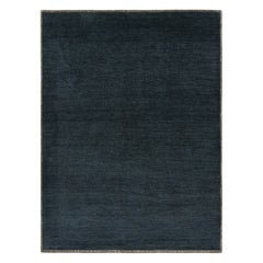 Tapis de style marocain bleu nuit avec motif géométrique noir de Rug & Kilim