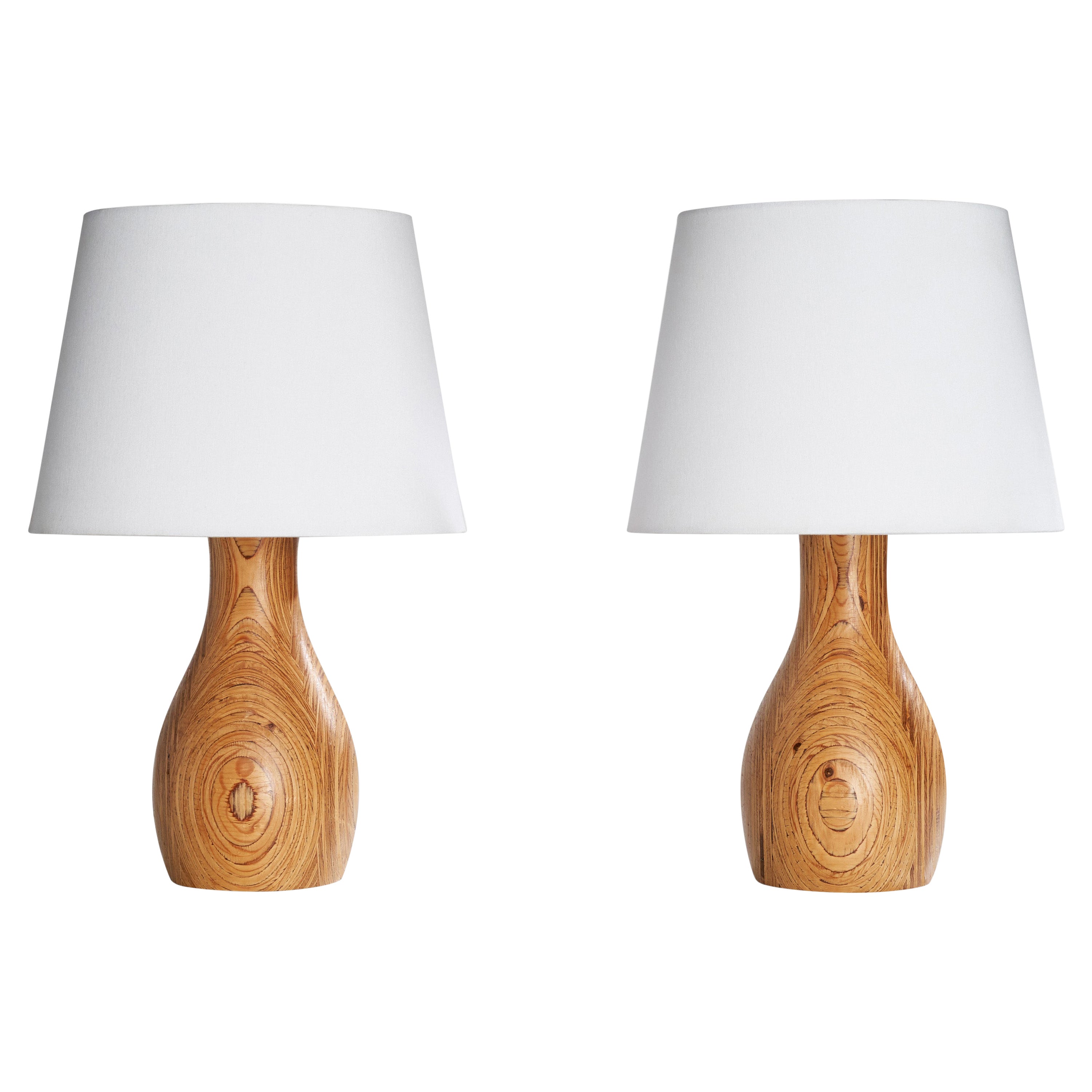 Designer svedese, Lampade da tavolo, Pino, Svezia, anni '70 in vendita