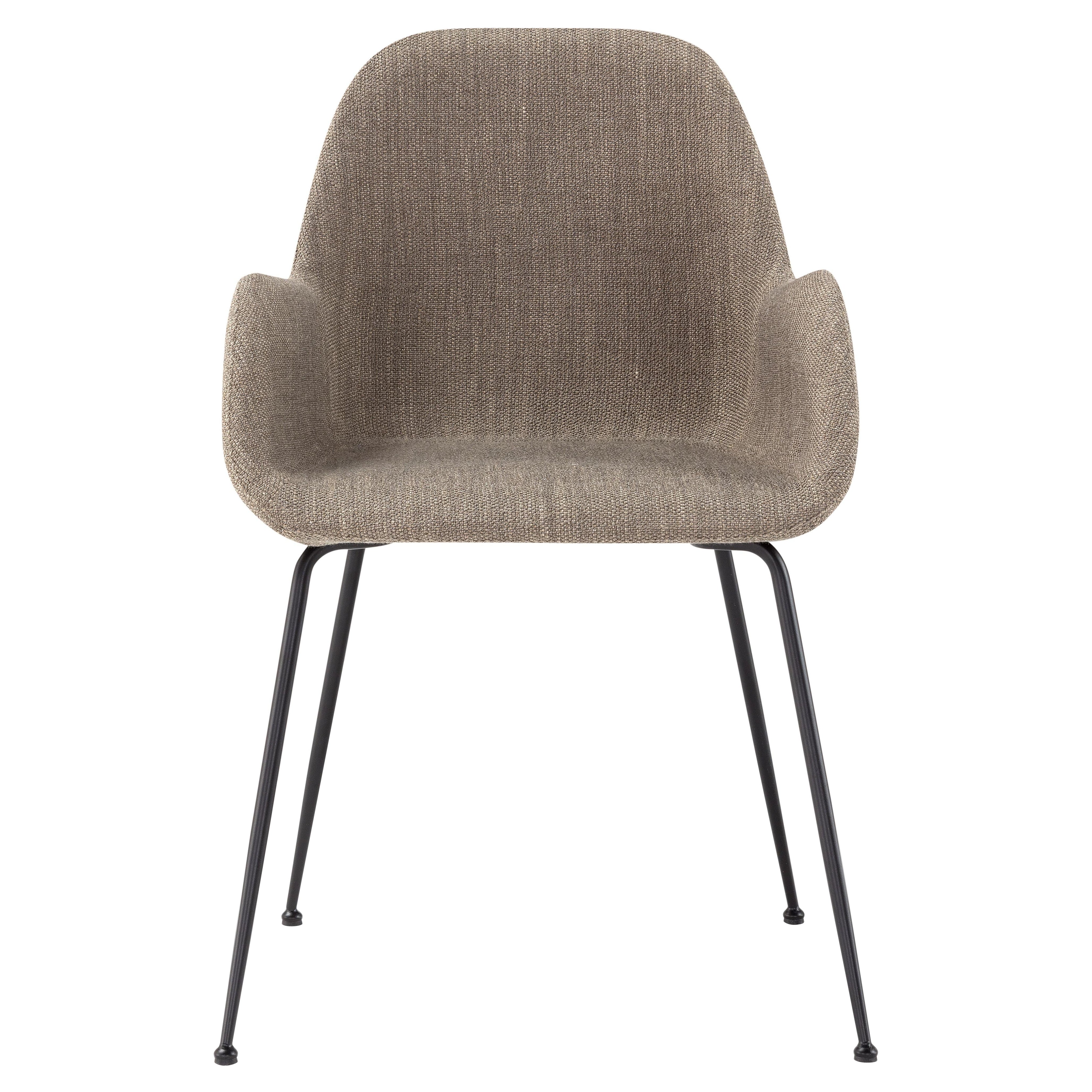 Fabric Bridge Chair with Arms by Amura Lab