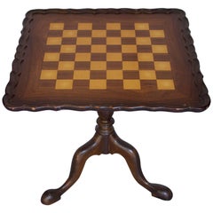 Queen Anne St. Pie Crust Game Table
