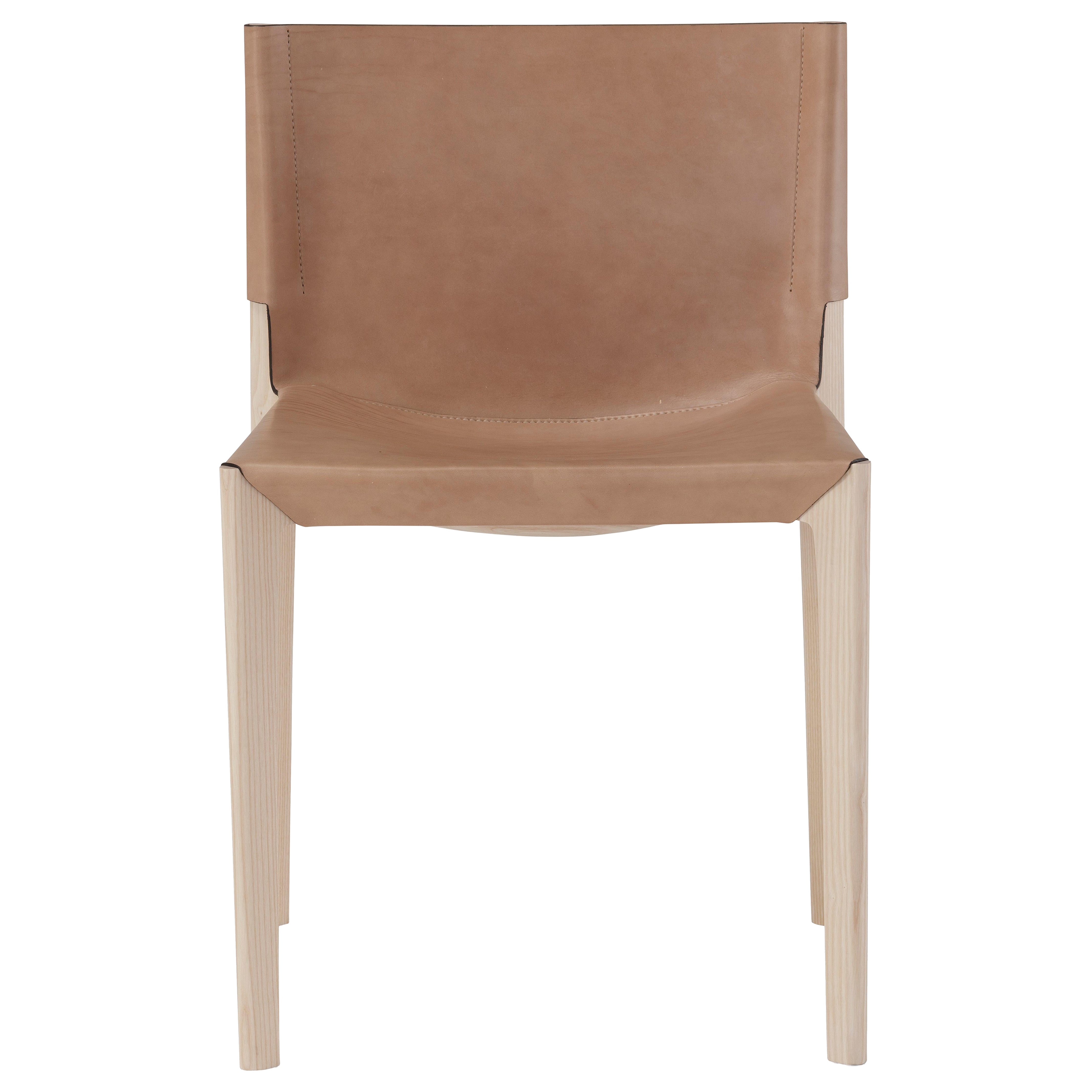 Chaise à accoudoirs Cuoio sans bras par Amura Lab