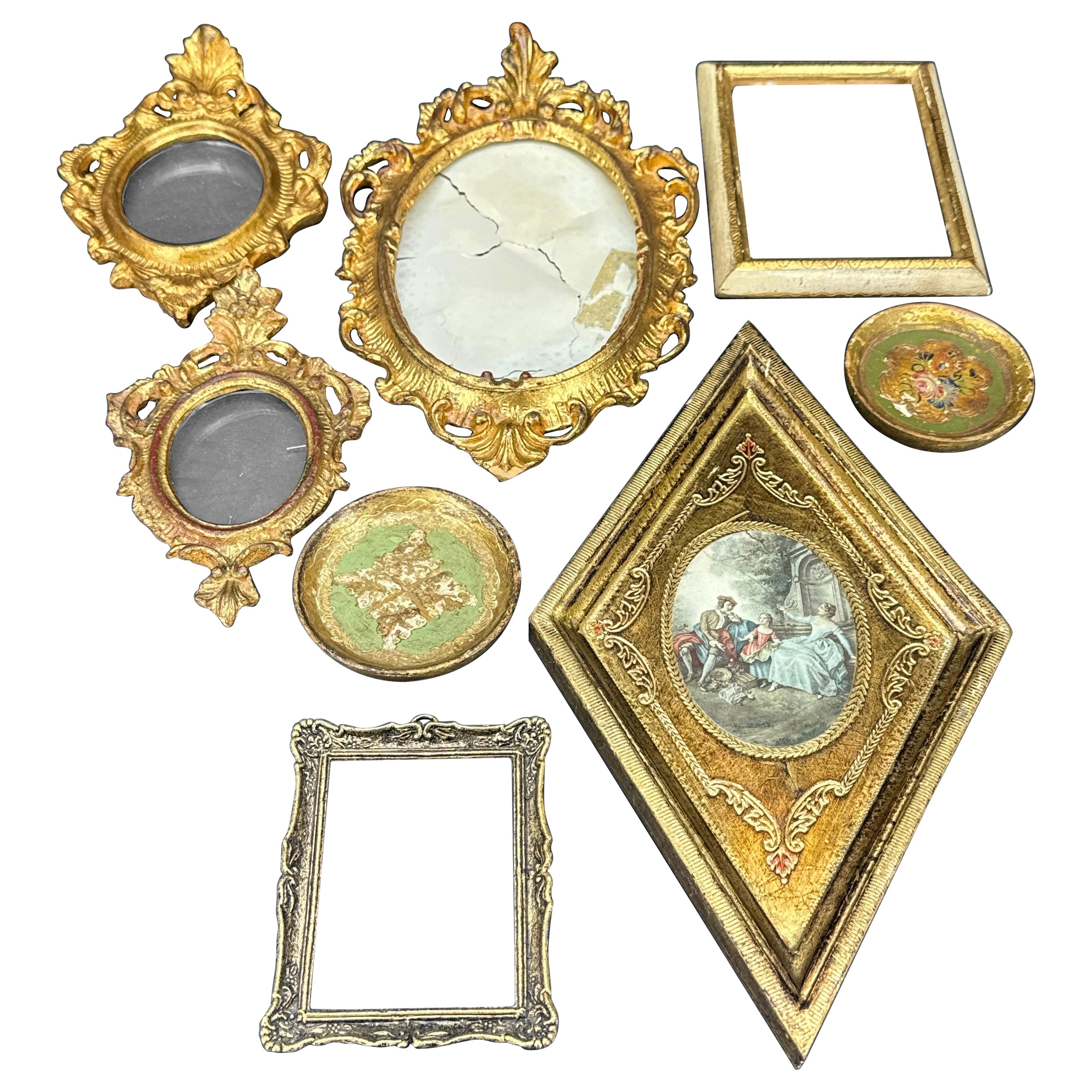 Collection'S di vassoi dorati e cornici d'arte italiane degli anni '50 circa