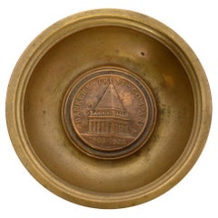 Tiffany & Co. Cuenco decorativo o recogedor de bronce antiguo