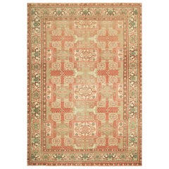 Tapis turc vintage en beige-brun et vert avec médaillons  Rug & Kilim