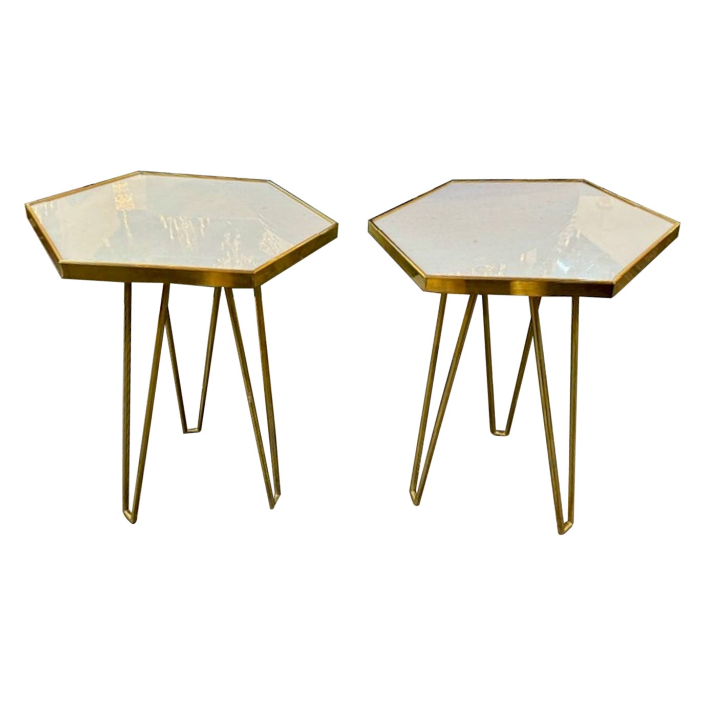 Paire de tables hexagonales italiennes à plateau en marbre en vente