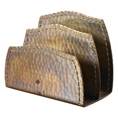 Portacartas de latón martillado sobre cobre Roycroft Arts & Crafts