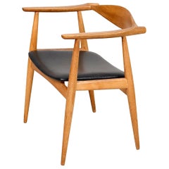 CH-35 armchair by Hans Wegner, design 1959