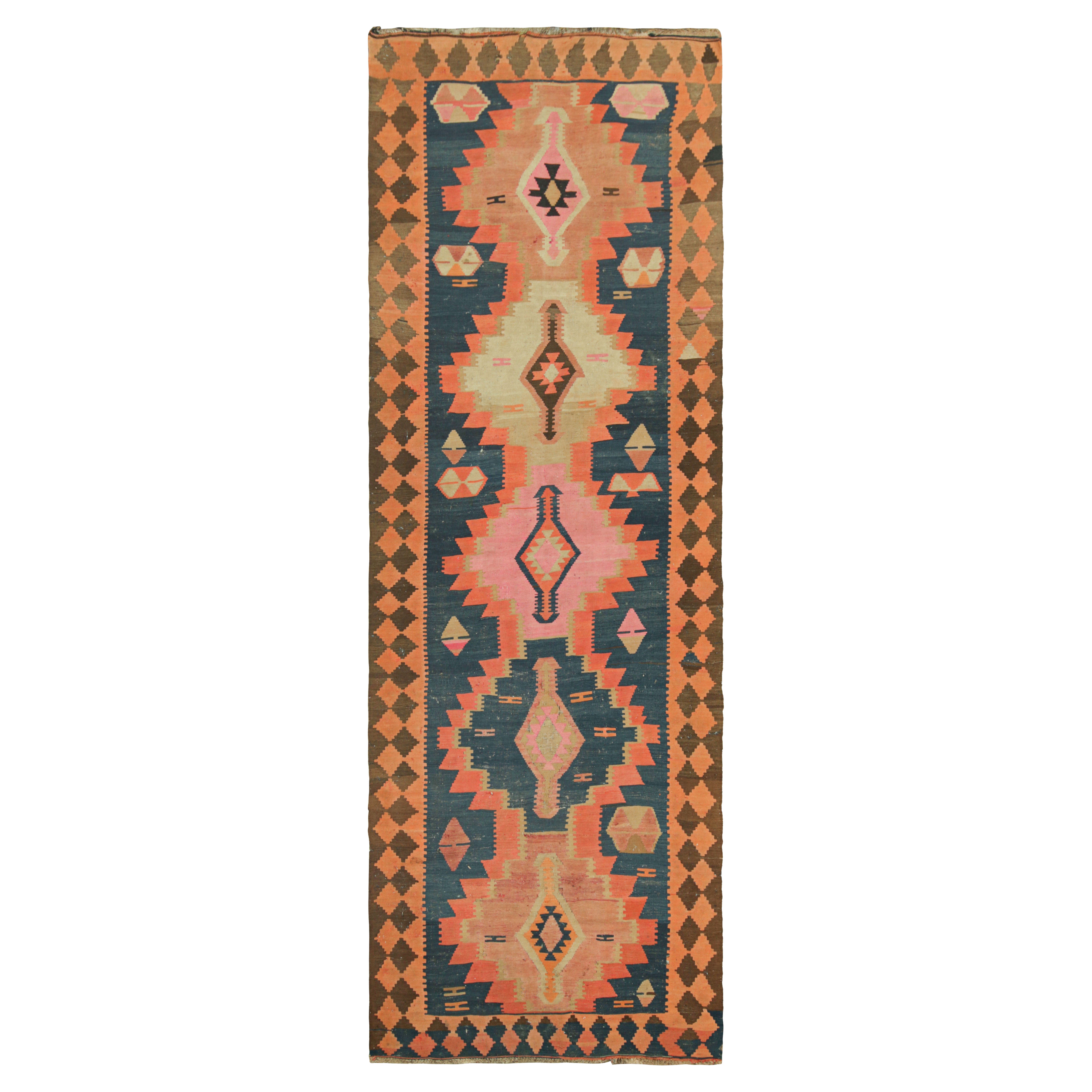 Traves de Mesa Vintage Kermanshah Persian Kilim Gallery con Medallones  Rug & Kilim