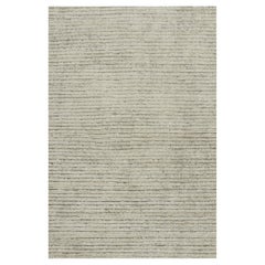 Rug & Kilim's Oversized Kilim with Beige and White Textural Stripes and Striae (Kilim surdimensionné avec des bandes et des rayures texturales beiges et blanches)