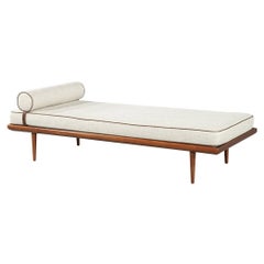 Mid-Century Modern Upholstered Daybed Lounger