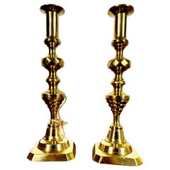 Paire de chandeliers anglais en forme de ruche et diamants, 19ème siècle