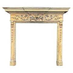 Cheminée en bois sculptée à la main du 19ème siècle