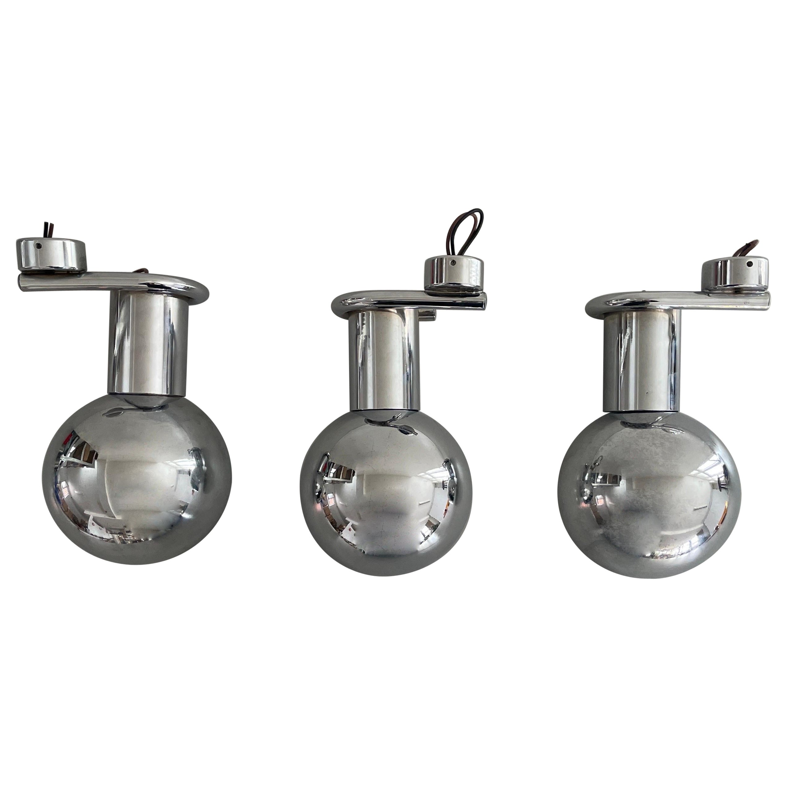 Ensemble de 3 appliques rotatives de l'ère spatiale en chrome, 1970, Italie en vente