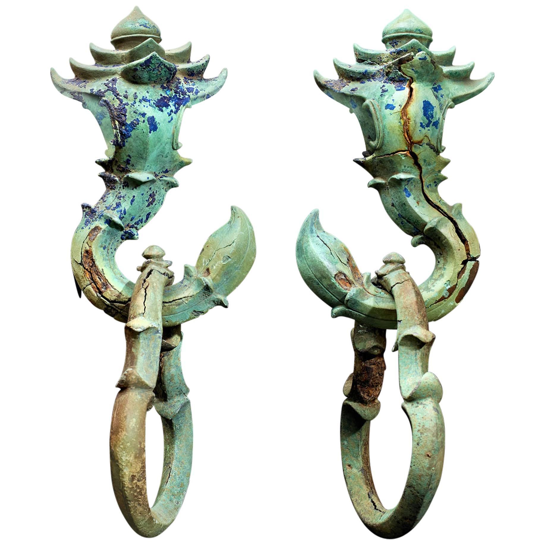 Original 13th Century Pair of Cambodian Bronze Palanquin Hooks For Sale