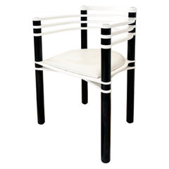 Chaise postmoderne Kurt Thut Dietiker blanche et noire, années 80 - 1 pièce (5 en stock)