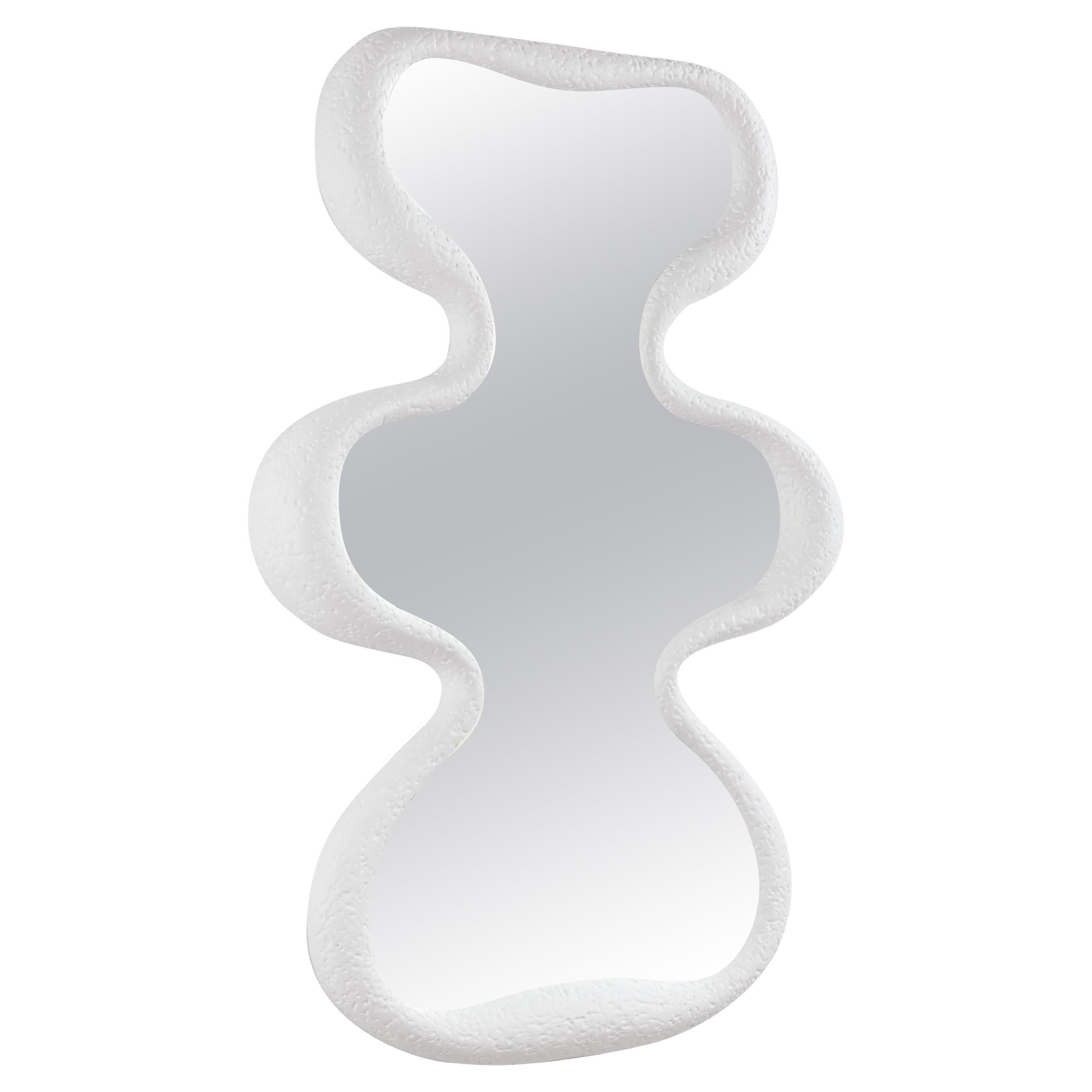 Specchio GALA - Cornice curvilinea in gesso francese rifinita a mano in Blanco White