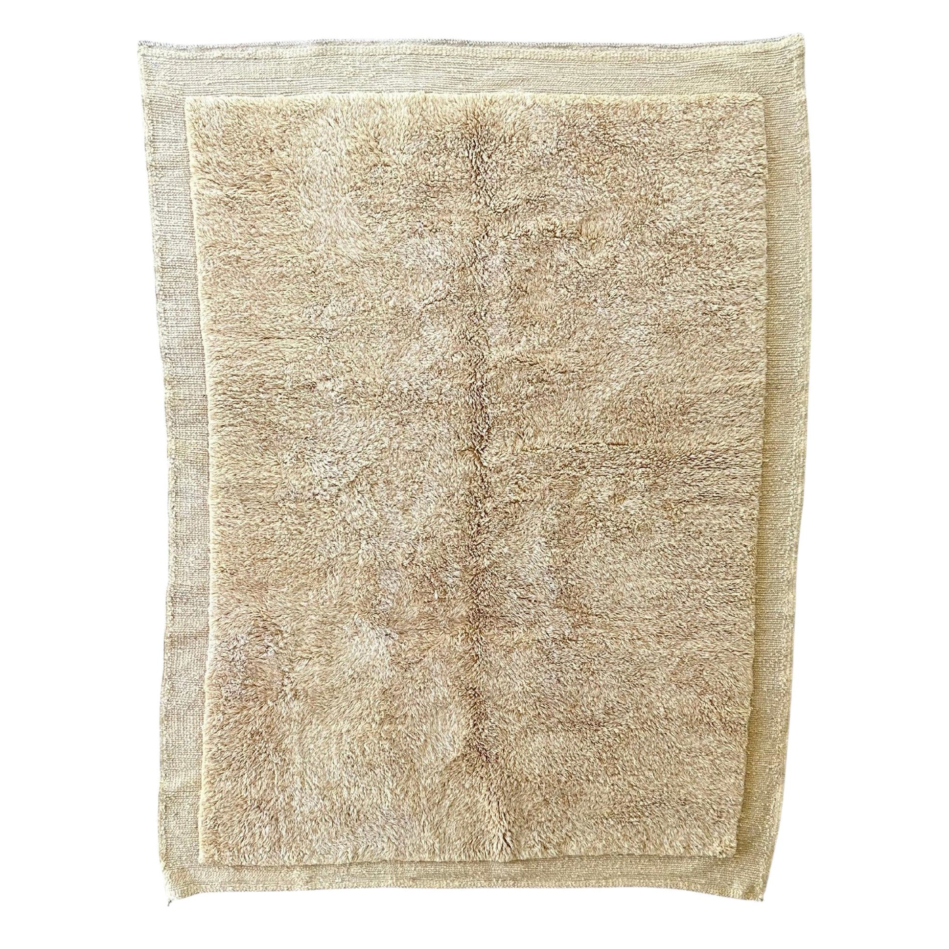 Alfombra Marroquí 9x12 FT Elegancia Etérea, Crema Inmaculada