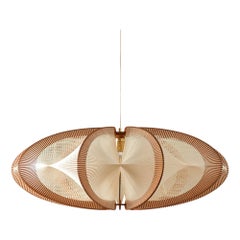Lampe suspendue Etiola torsadée par LAFABLIGHT