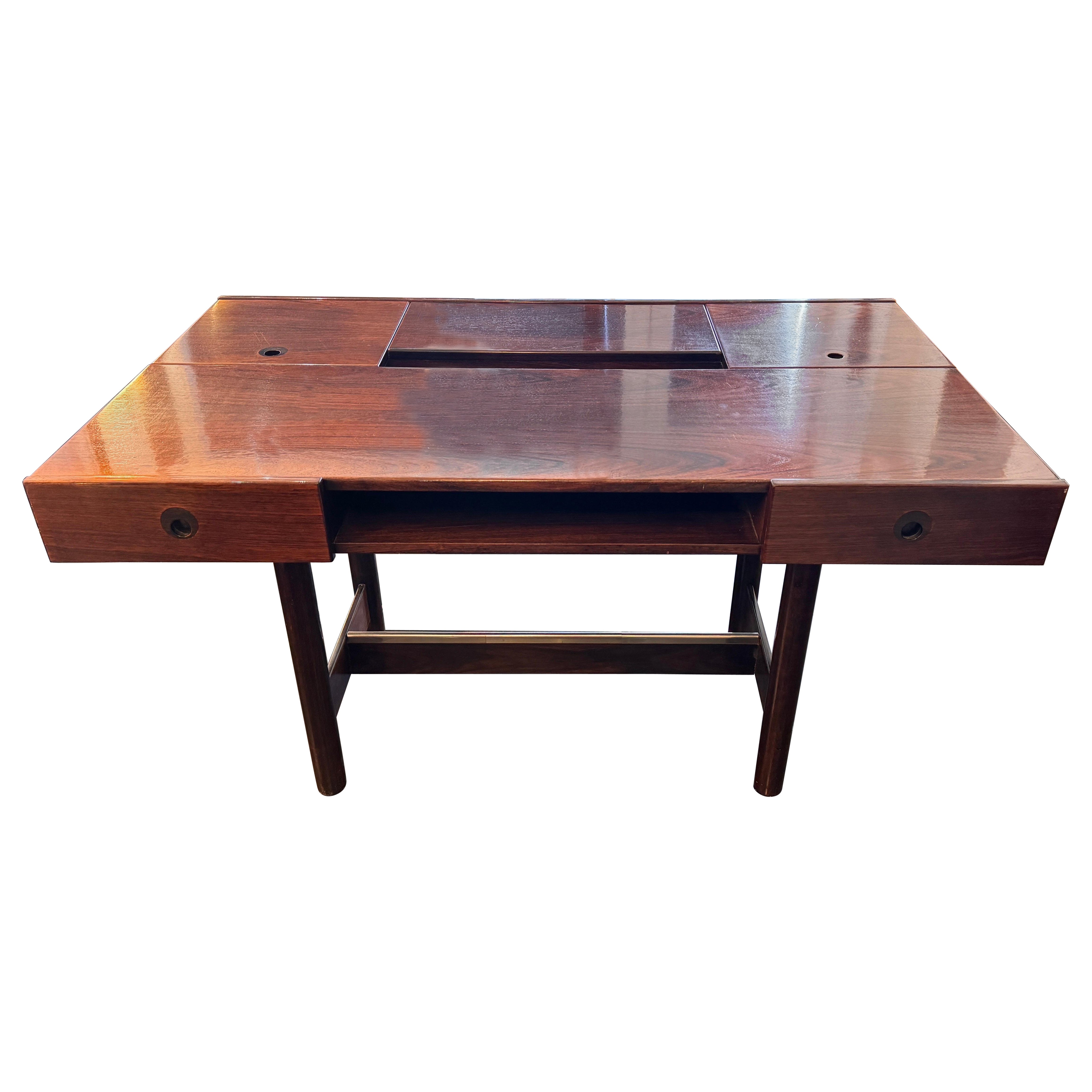 Bernini Desks