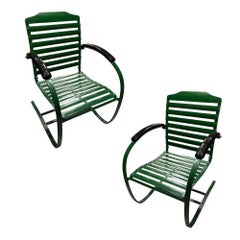 Silla de jardín mecedora de acero de mediados de siglo , Pareja