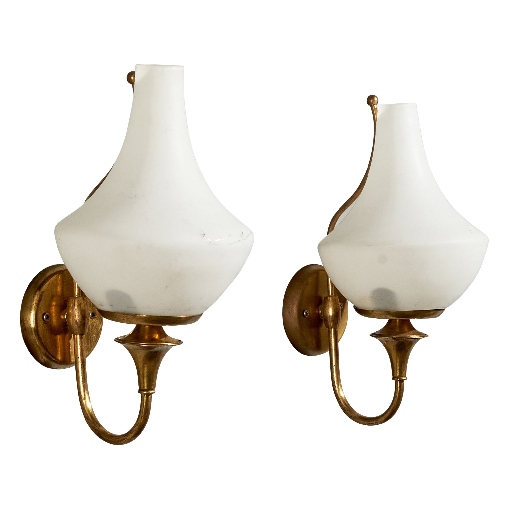 Italienischer Designer, Wandleuchten, Messing, Glas, Italien, 1940er Jahre
