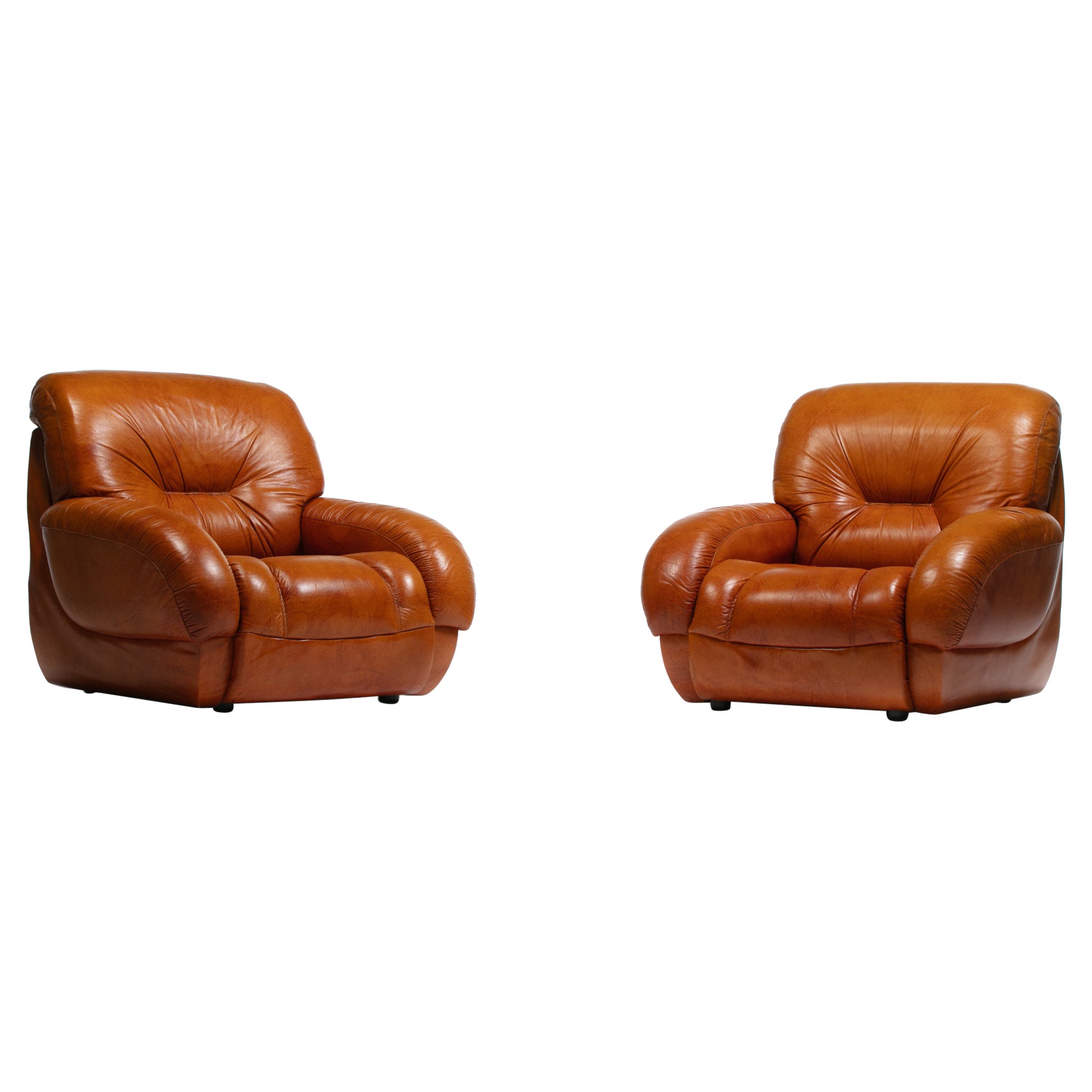 1970s Italian Mid Century Modern Plush Carmel Leather Club Chairs