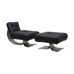 Oscar Niemeyer Sessel und Ottomane Modell "Alta", um 1975 Leder Schwarz