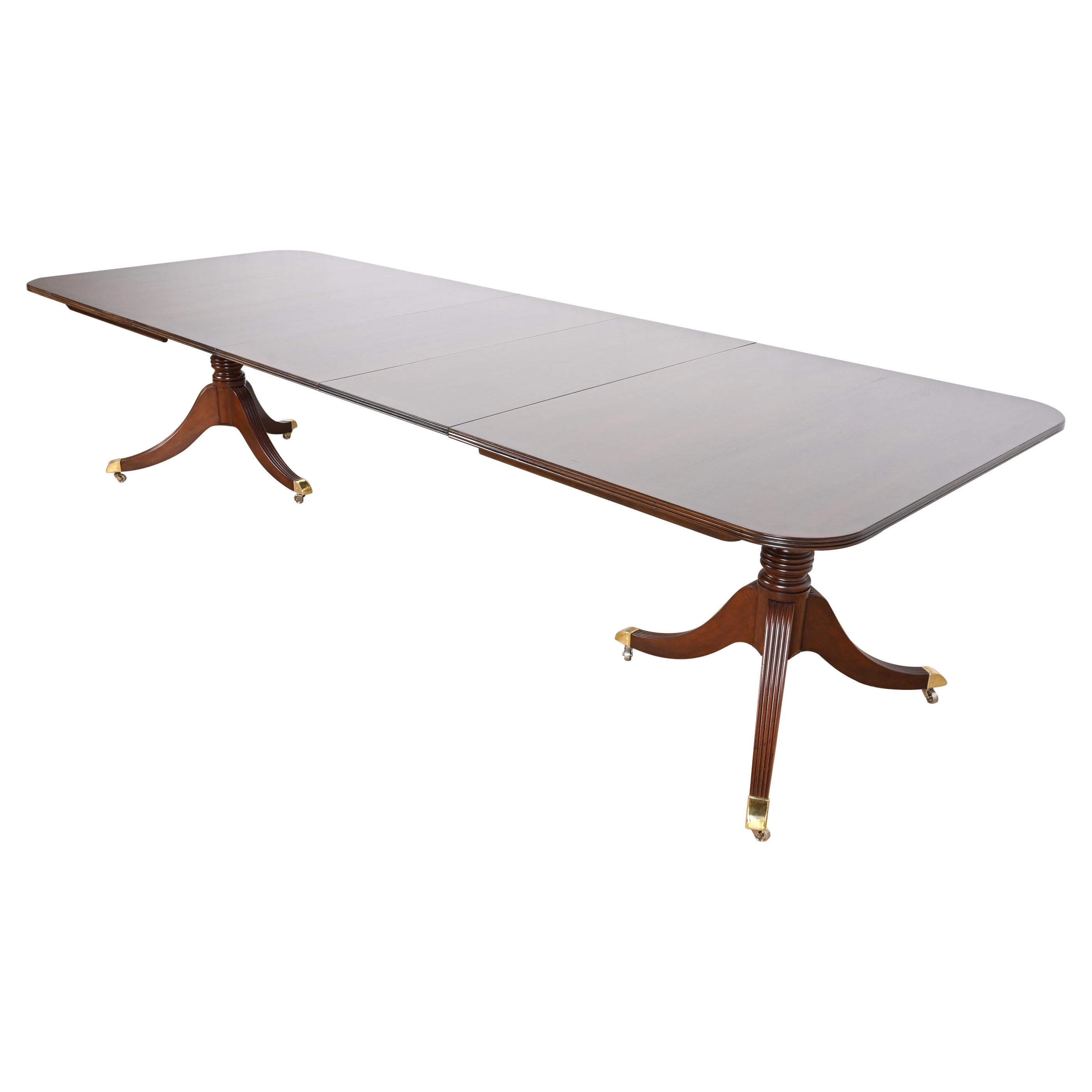 Baker Furniture Georgian Mahogany Double Pedestal Extension Dining Table (table à manger à rallonge)