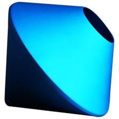 Lampe de bureau Toupie bleue par Sophia Taillet