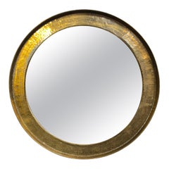 Runder Wandspiegel mit gehämmertem Rand in Gold, Vintage 1960er Jahre