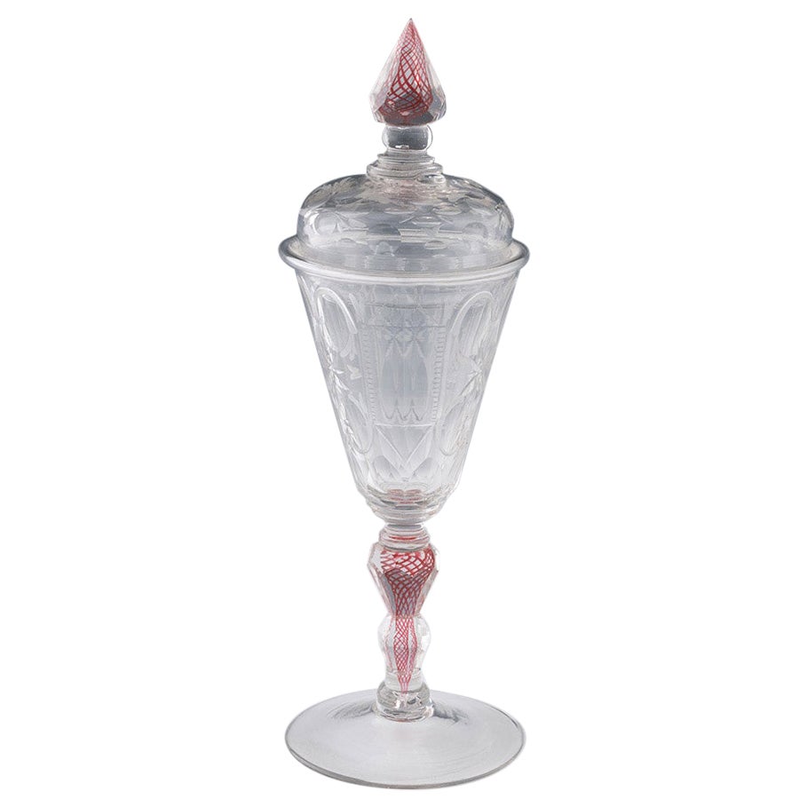 Copa Bohemia Cubierta Con Tallo Torcido De Color c1740