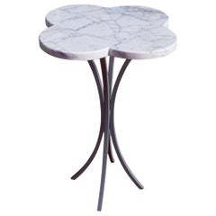 Blumen-Couchtisch aus weißem Carrara-Marmor