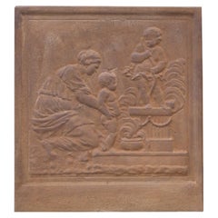 Plaque de cheminée / dosseret "Caritas" français du 20e siècle de style Napoléon III